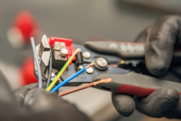 Best Local Electrician Companies  in Kitty Hawk, NC